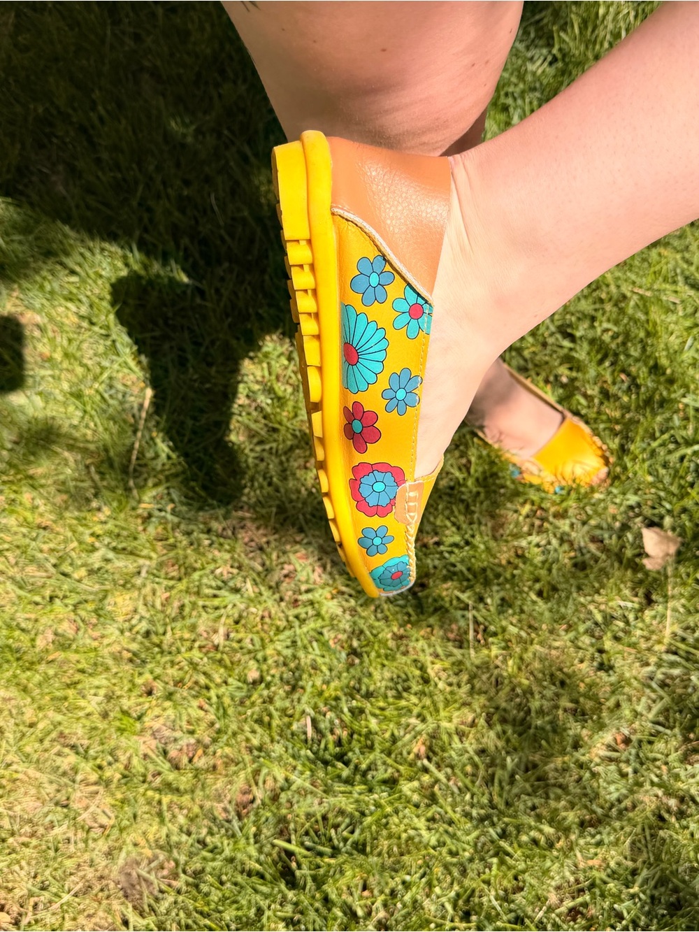 Source Unknown Yellow Floral Slip-On Moccasins